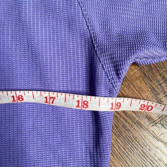 New Balance T-Shirt - Picture 4 of 6